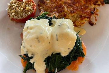 Salmon Spinach Benedict - Early Bird-top